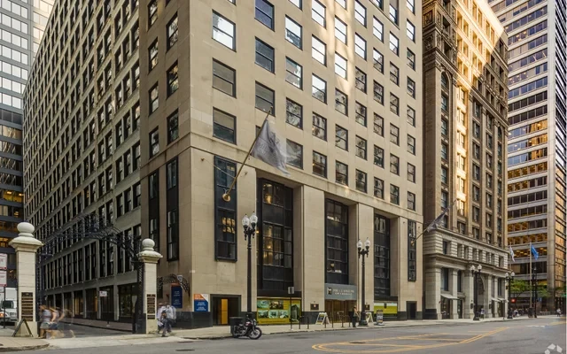 Millennium on LaSalle 0