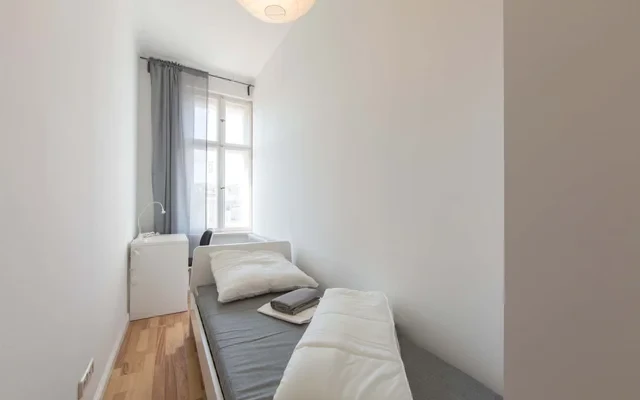 Wisbyer Str. 71 -  VH 4. OG links (Pyur) - 1007 0