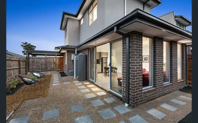 3/82 Kanooka Grove 0