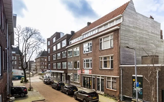 Treubstraat 2