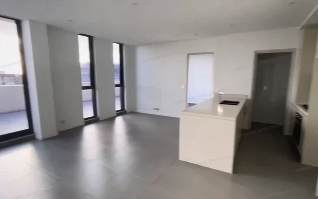 33 Rothschild Ave 0
