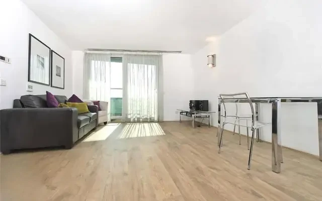 LH-Westminster Bridge Road 1