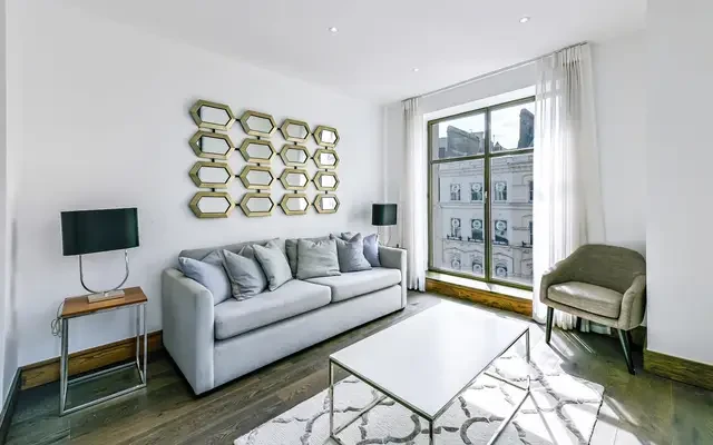 Hanway Street Mayfair W1T 3