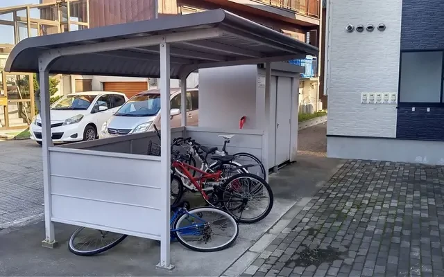 レオパレスルミエール 1