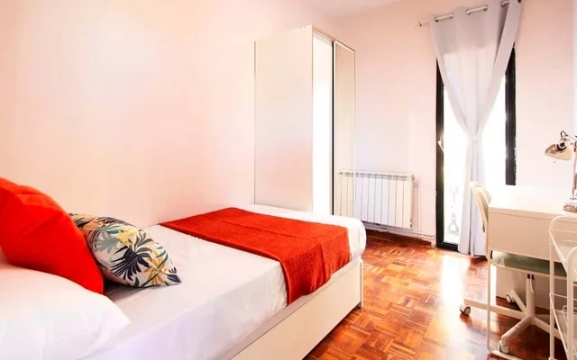 Calle de Alcala Madrid 28009 Spain 1