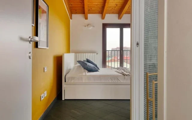 Grande appartamento a Milano, via Pezzotti - Bocconi - IED 0