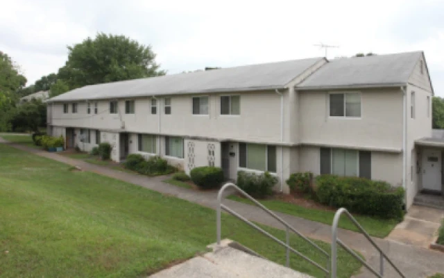 Emory Woods Apartments 0