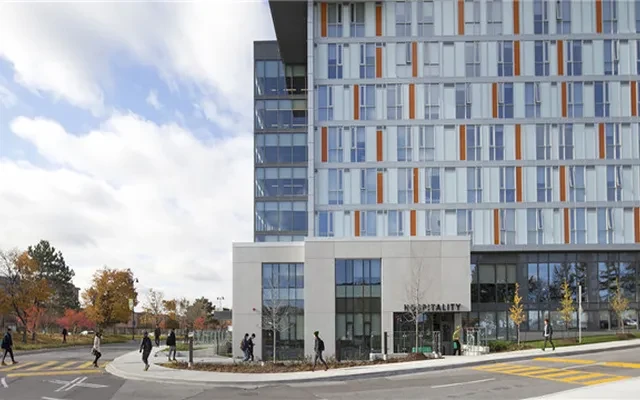 Centennial Place 4