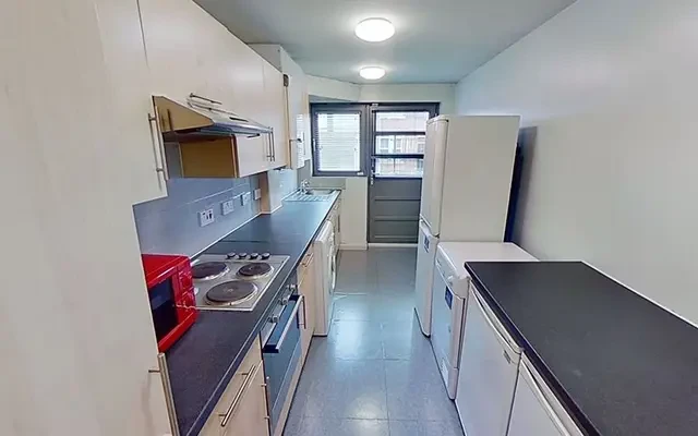 156 Mansfield Road 2