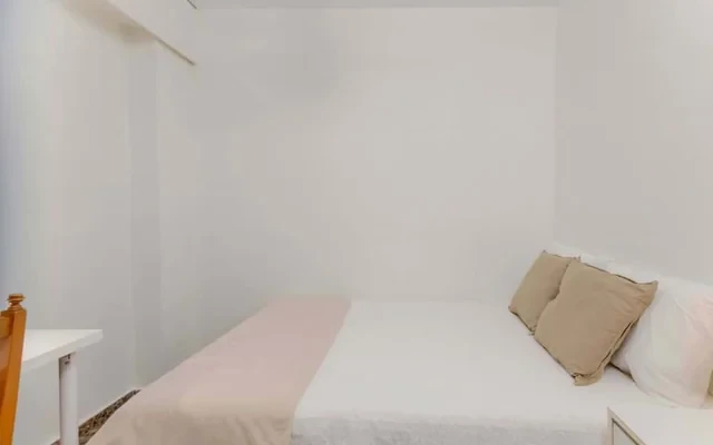 Amplio y Luminoso apartamento en Serpis 1