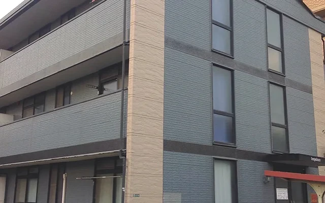 レオパレス中井町３ 0