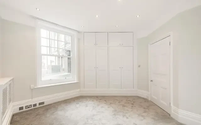 Sussex Mansions, Old Brompton Road, South Kensington, London, SW7 3JZ 3