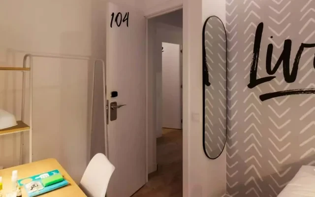 Carrer d'Escudellers Barcelona 08002 Spain 1