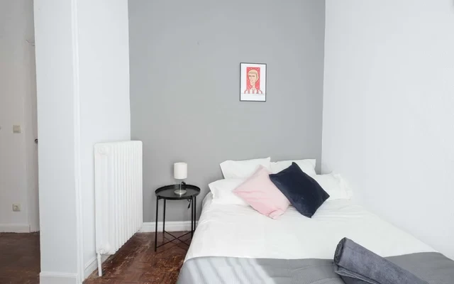 Calle Magdalena 8 5º DerES-15-026-001H 1