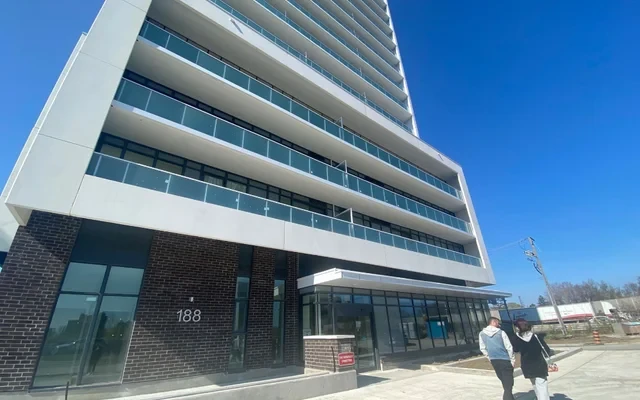 617 - 188 Fairview Mall Dr 0