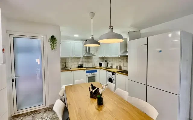 Attractive double bedroom in the central La Magdalena neighbourhood 4