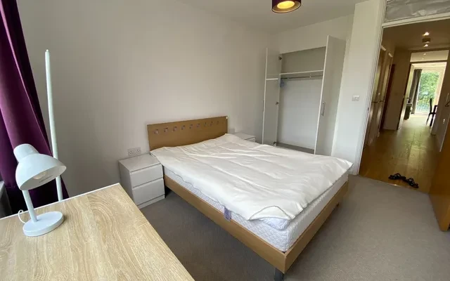 LH-13 Peet Court - London student accommodation