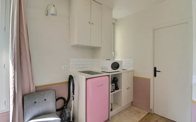 Vanves 92e·12m²·F1·Appartement·With furniture 3