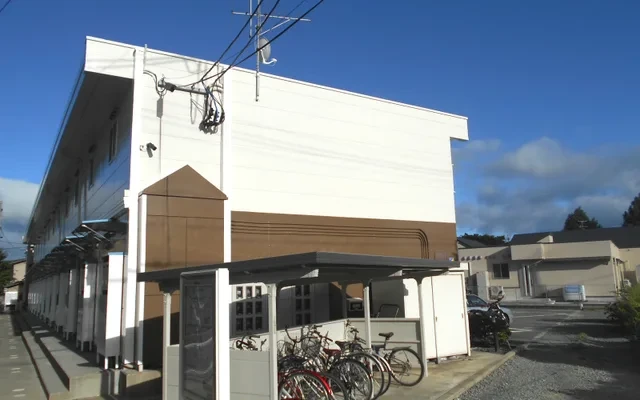 レオパレス仙北駅前 0