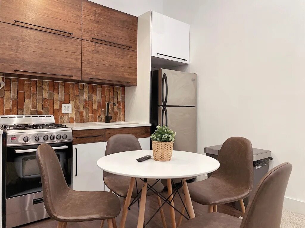 1225 Hancock Street, Brooklyn 3