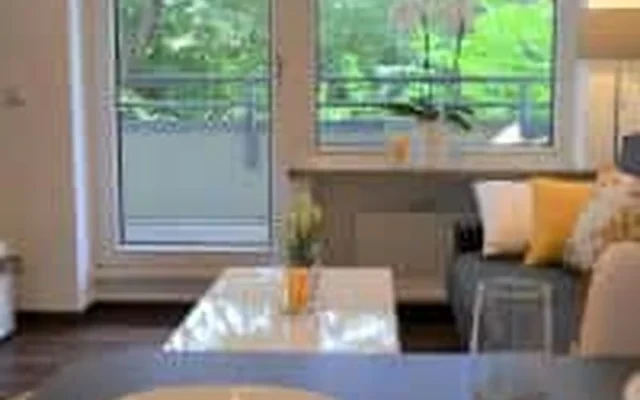 Charmante 2-Zimmer-Wohnung: Stilvoll moebliert, perfekt ausgestattet und bereit fur Ihren neuen Alltag **** 3