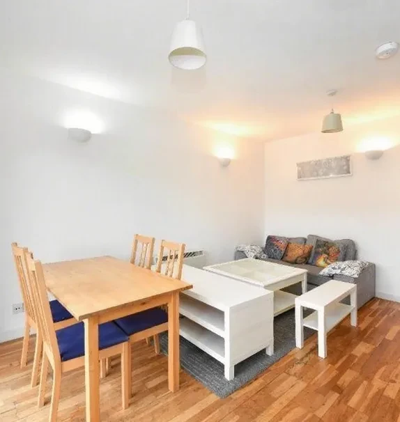 LH-Old Bellgate Place