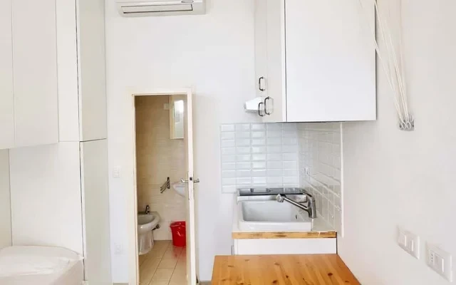 Apartment in Via Carroccio, Milano for 20 m² 0