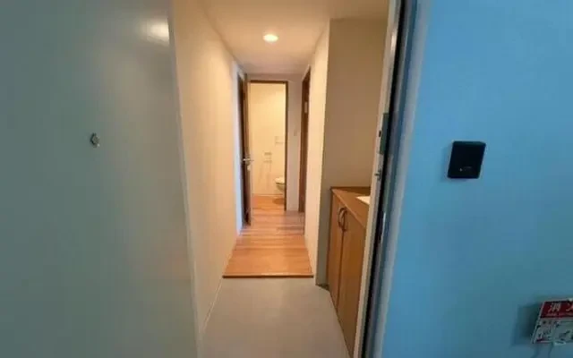 Felicia Court Room 402 4