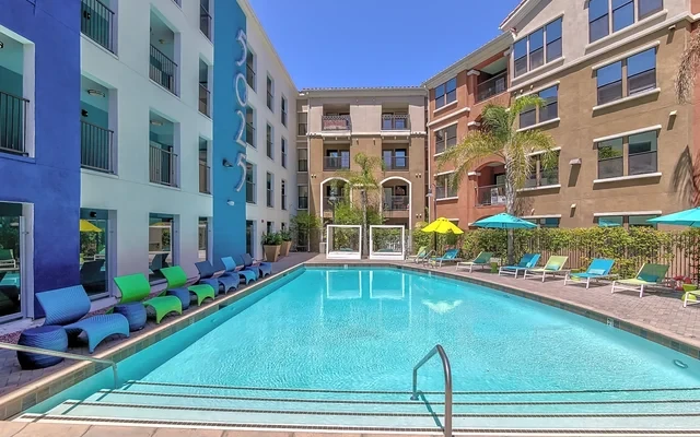 Fifty Twenty-Five Apartments 0