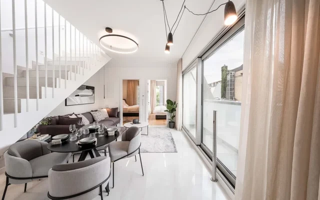 Penthouse Paradise: Luxury Two-Bedroom with Rooftop in Berlin Mitte 3