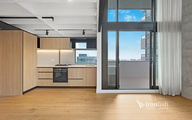 3 Aquitania Way, Docklands 2