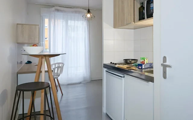 Rue Louis Jacques Deroux 0