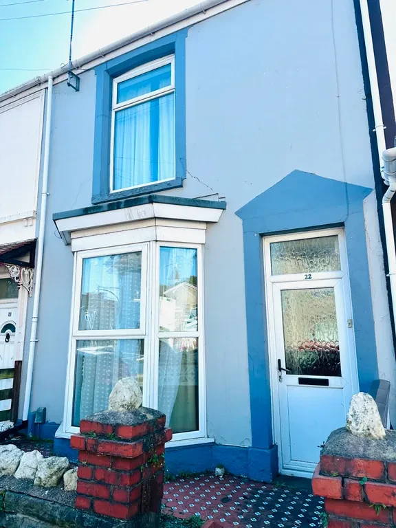 Room 2, Beach Street, Swansea SA1