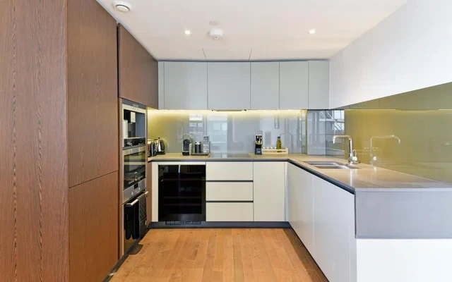 LH-Riverlight Three 4