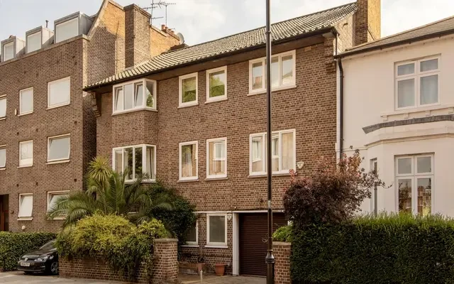 Gloucester Road, South Kensington, London, SW7 4TH 4
