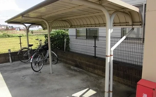 レオパレスポポラーレ – Studentenunterkunft in Ōura-gun Ōizumi-machi – 103号房间(带独立厨房)