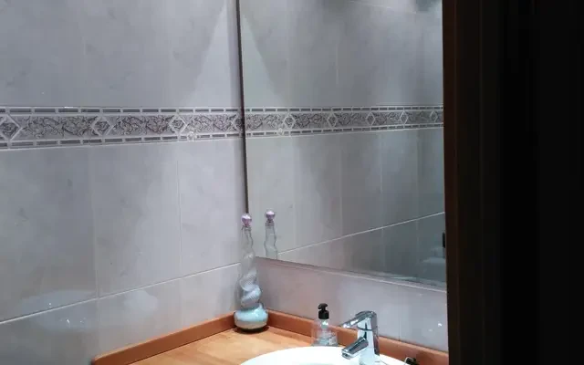 apartment near Carrer de Lleida 1