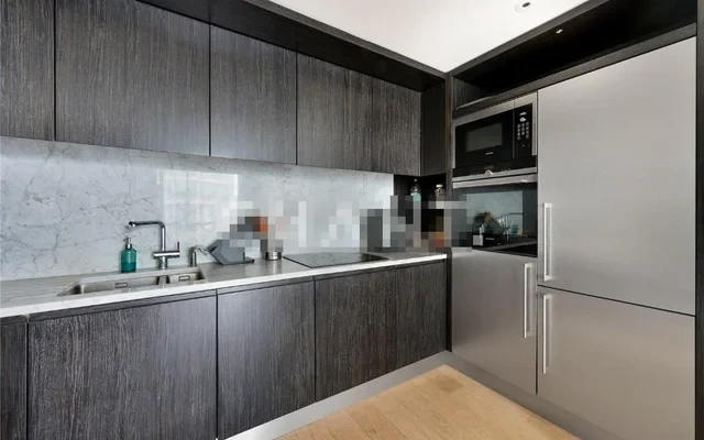 Biscayne Avenue 4