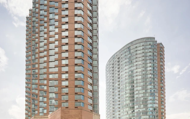Liberty Towers 0