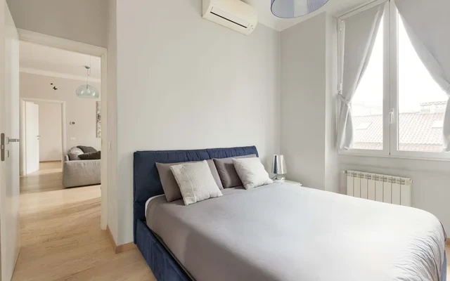 Modern 2 bedrooms apartment Porta Romana 2