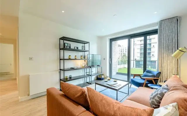 707 Landsby East 1