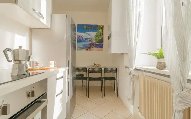 Very comfy double bedroom in the centre of Trento 1