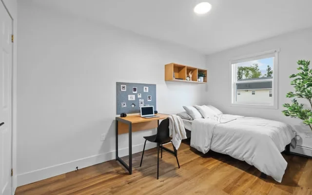505 University 3