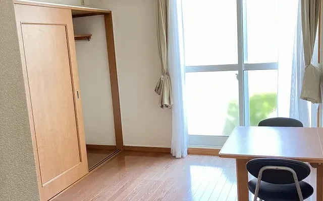 レオパレスルミエール 3