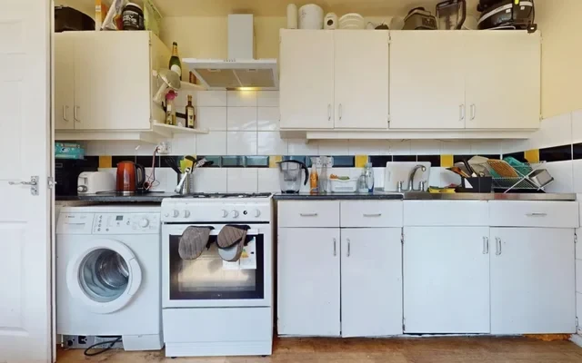 LH-Clipstone Street 3