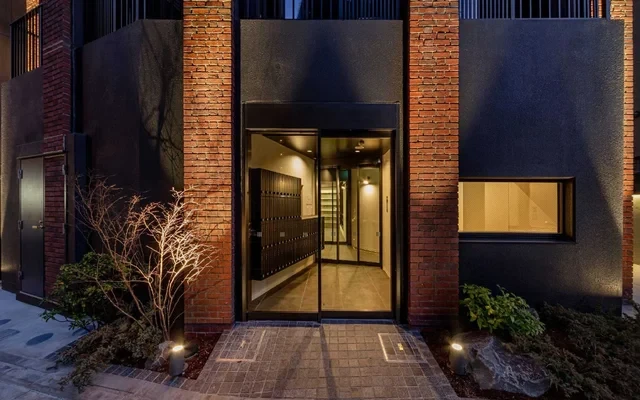 U Share Waseda WC2 1