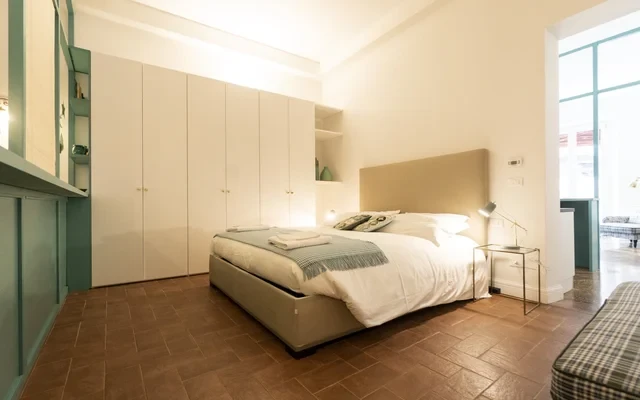Via Francesco Rizzoli 4