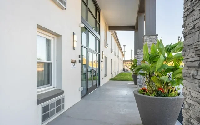 Studios on Spring 3