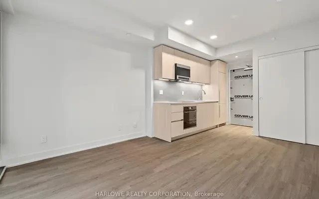 8 Cumberland Street #1209 3