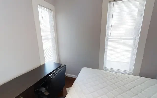 1308 East Fayette Street 4